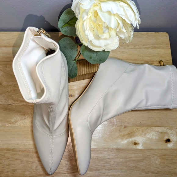 So Me Bone Wooden Heel - Picture 2 of 4